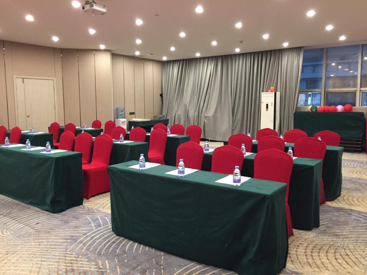 Echarm International Hotel Canton Tower Pazhou Convention And Exhibition Center Lujiang Subway Metro Branch - Free Shuttle Bus To Canton Fair Complex During Canton Fair Period 広州 エクステリア 写真